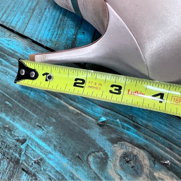 Badgley Mischka Caitlin Pump Size 7:5 - Picture 13 of 16